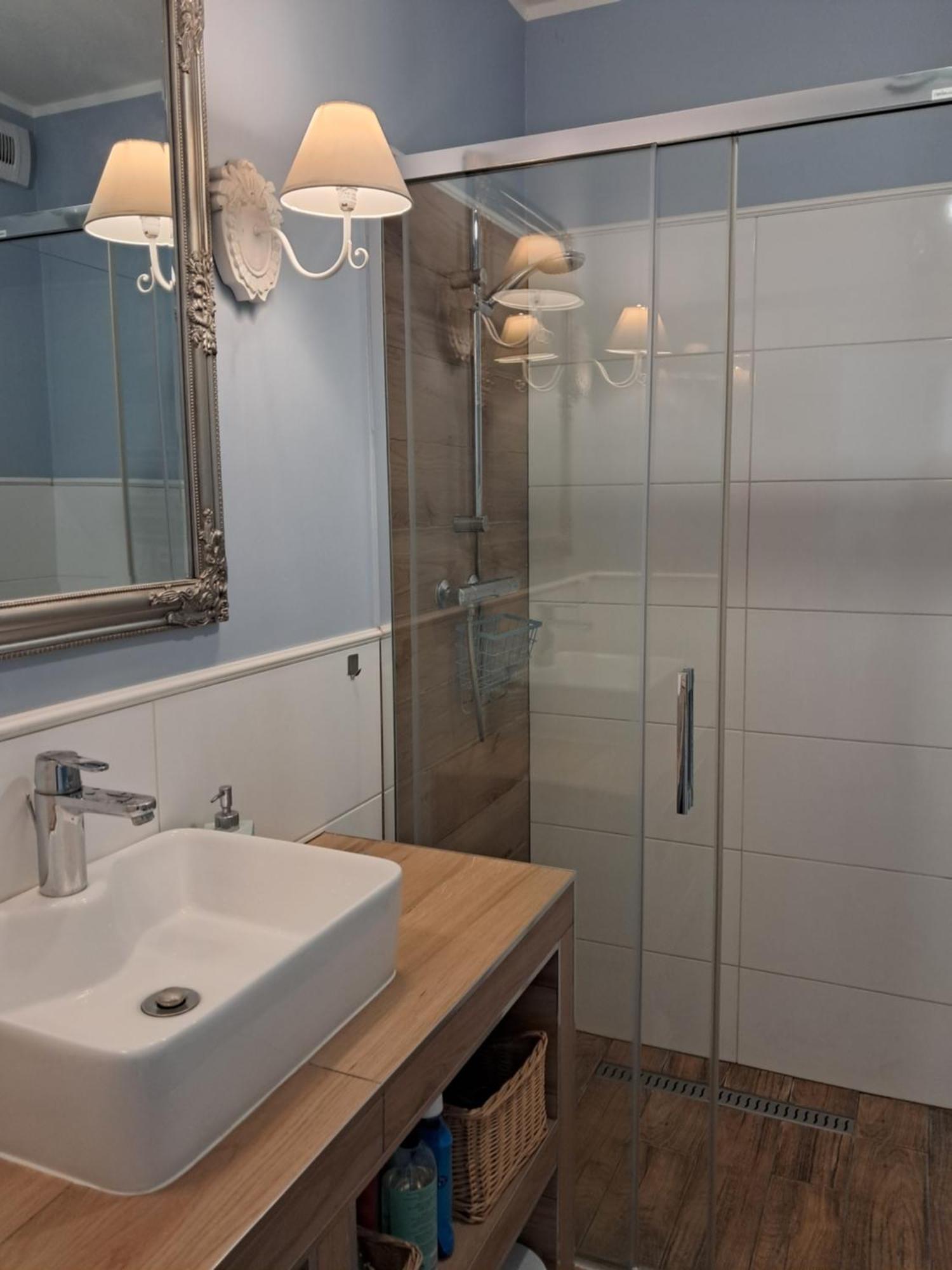 Przytulny Apartament Blisko Motlawy I Neptuna Gdansk Ngoại thất bức ảnh